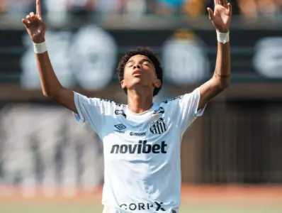 Filho de Robinho toma atitude envolvendo o pai e chama atenção antes de nova fase no Santos