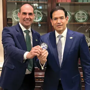 Eduardo Bolsonaro defende Rubio e faz revelação sobre Lula
