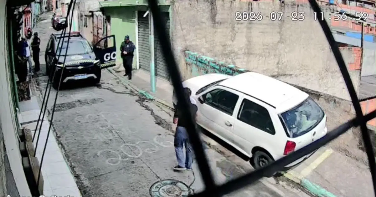 Homem acusado de invadir escola e mostrar partes íntimas para aluna é baleado (Foto: Reprodução)
