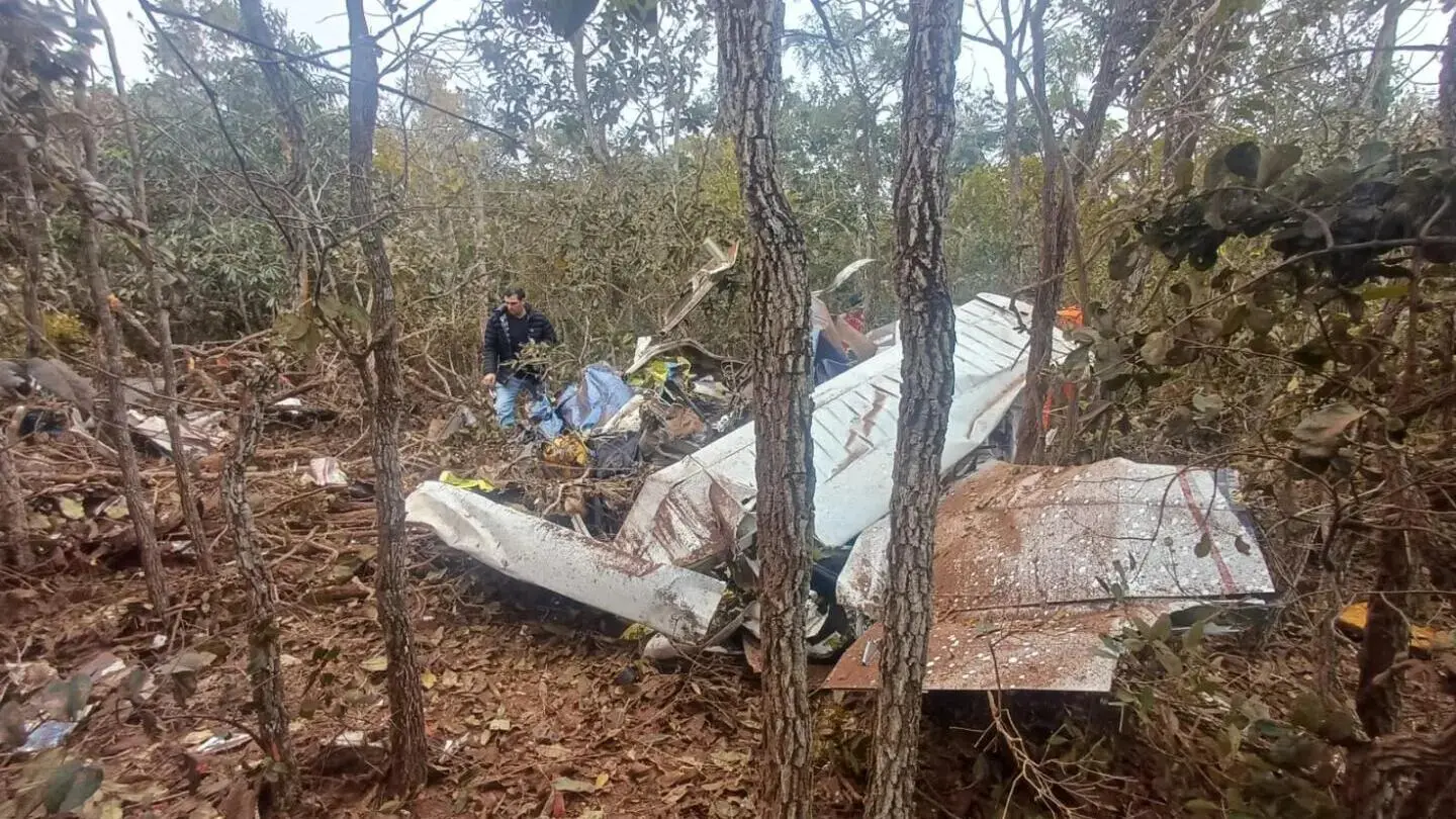 Destroços do avião que caiu em Campo Grande- Foto: Rodrigo Santos, Jornal Midiamax