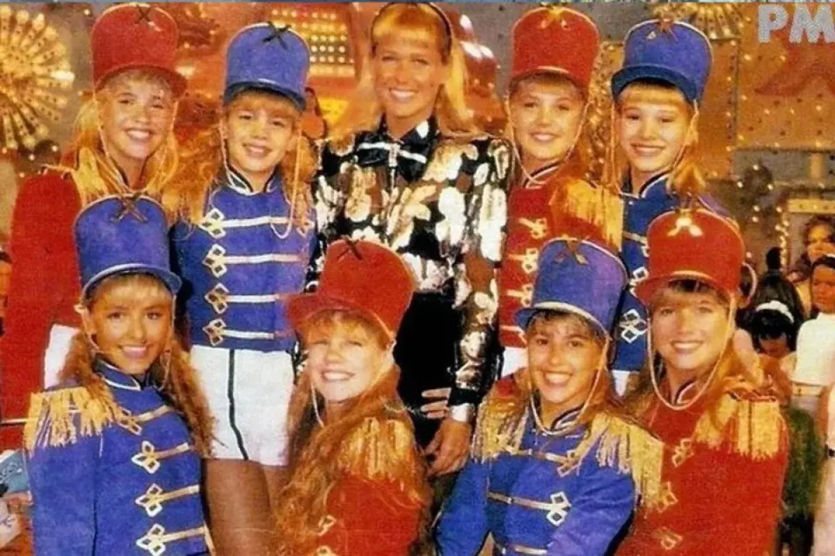 Xuxa e as paquitas (Foto: Reprodução/Redes sociais)