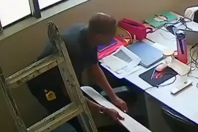 Homem se passa por técnico de ar-condicionado para furtar escritórios; vídeo