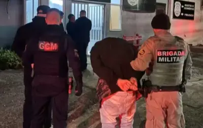Dupla é presa após gravarem vídeo atirando em casa após discussão
