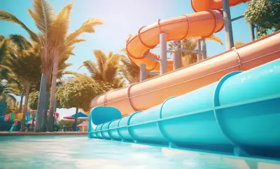 Menino de 7 anos morre afogado em piscina de parque aquático