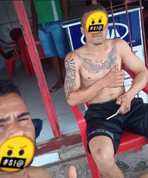 Amigos postaram foto antes de homicídios 